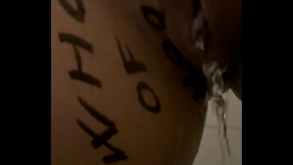 Daddy Little Slut – Shower Pissing