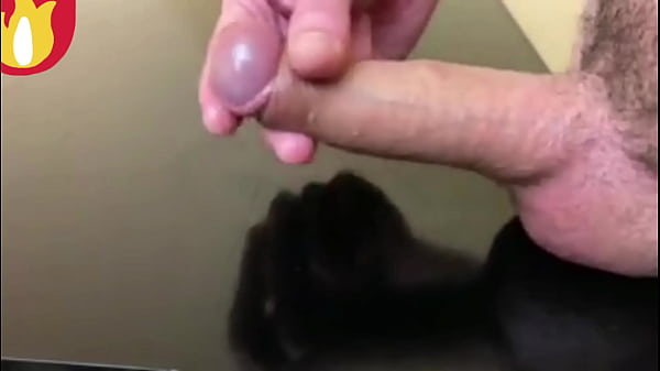 Male Ejaculation Close Up – Big Penis Cumming While Guy Moaning
