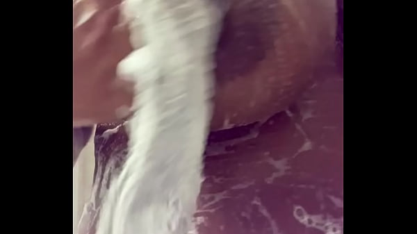 Shower 1st, so daddy can suck on my girlss